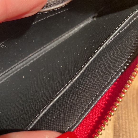 NWOT Michael Kors Essential zip Wallet Wristlet red & white leather - Picture 10 of 14